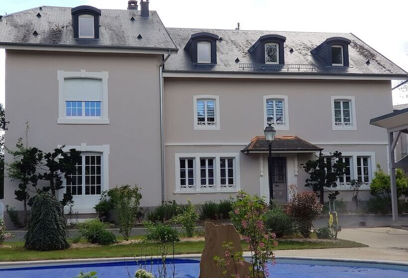 ベッドアンドブレックファースト La Roseraie