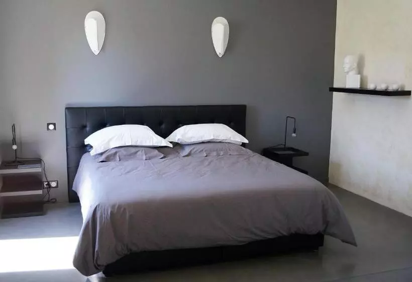 Aamiaismajoitus (B&B) Le Mas De Colongene