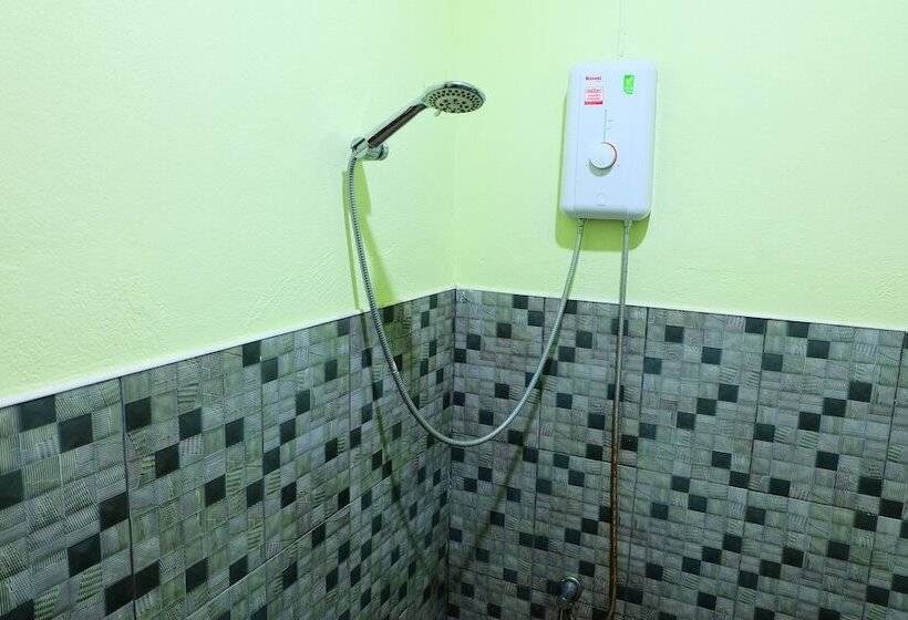 בית מלון כפרי Buddy Inn