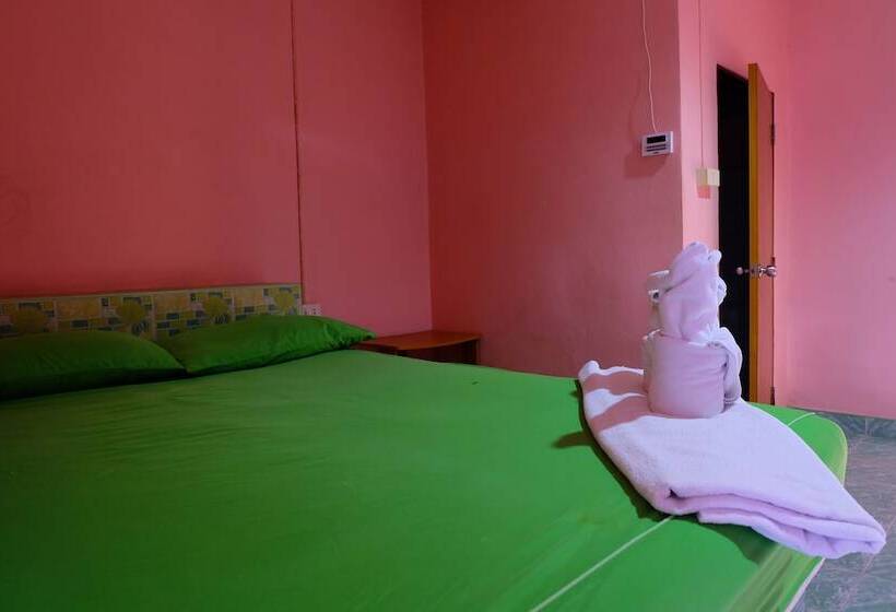 בית מלון כפרי Buddy Inn