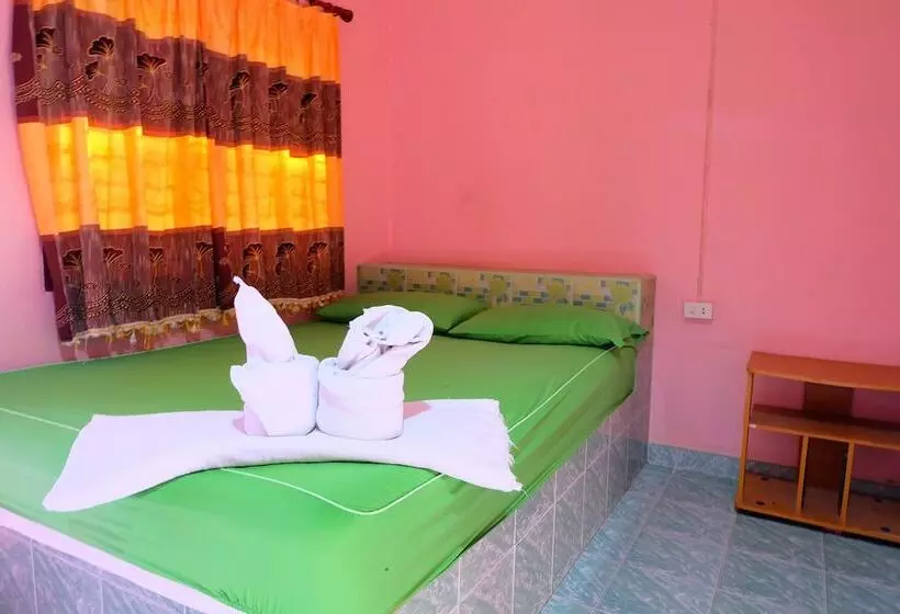 هتل Buddy Inn