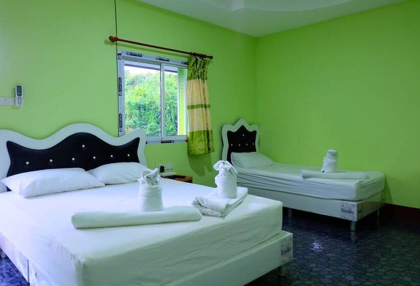 בית מלון כפרי Buddy Inn