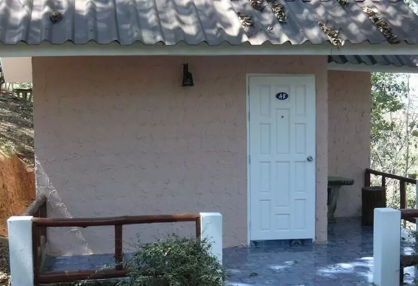 Hotelli Kiangphu Resort