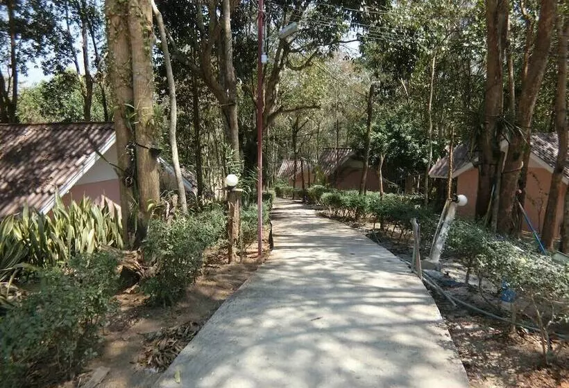 Hotelli Kiangphu Resort