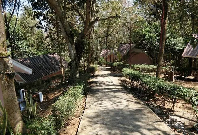 Hotelli Kiangphu Resort