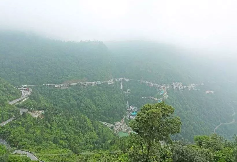 هتل Kiran By Oyo Rooms