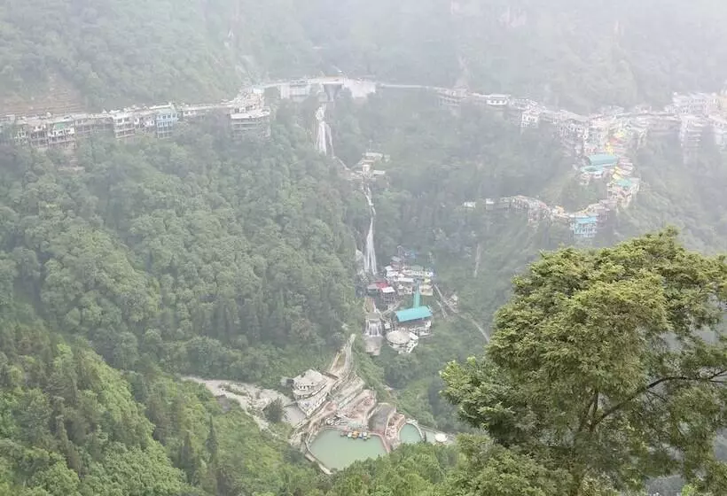 هتل Kiran By Oyo Rooms