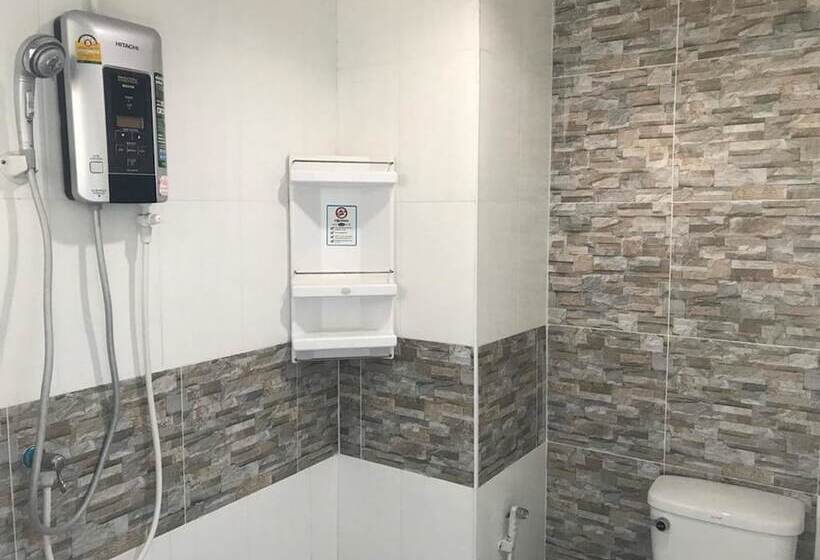 בית מלון כפרי Lert Sri