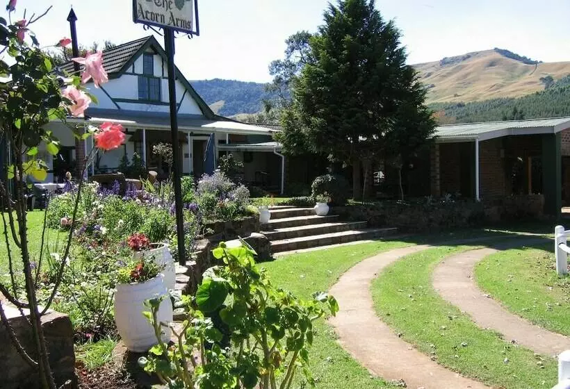 Hotelli Oaks Lifestyle Farm & Holiday Resort