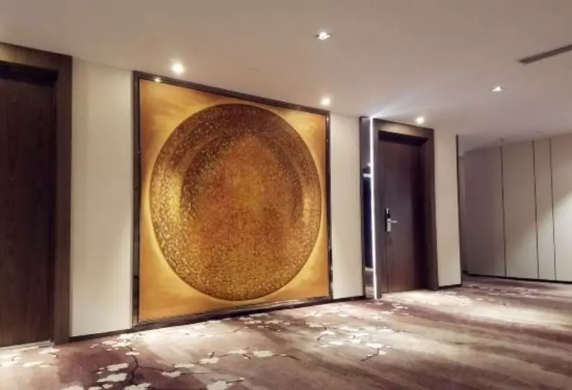 ホテル Suzhou Hupan Four Seasons Apartment