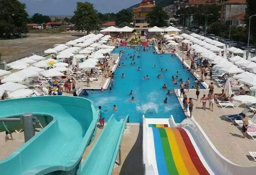 ホテル Tatilya Resort