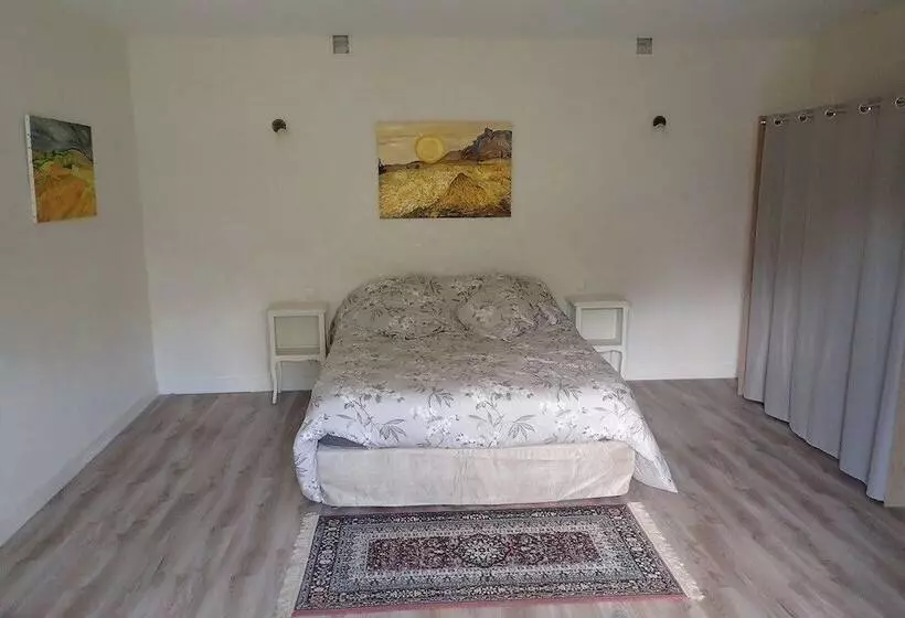 Majatalo Domaine Du Moulin Neuf