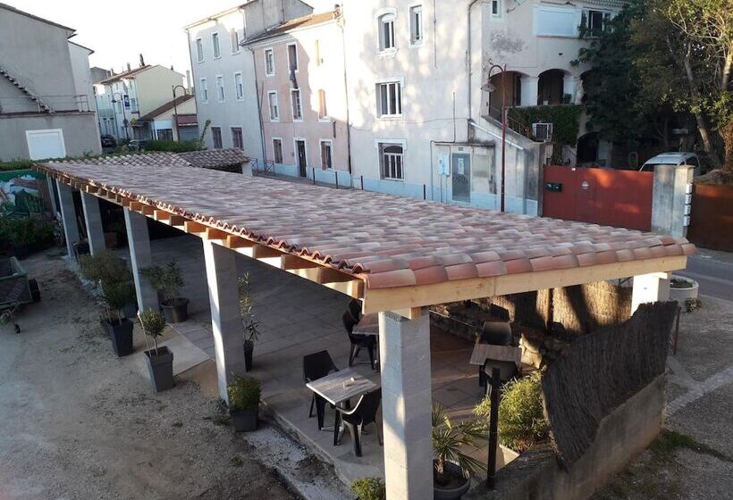 ペンション Le Café Des Fleurs Chambres D Hôtes