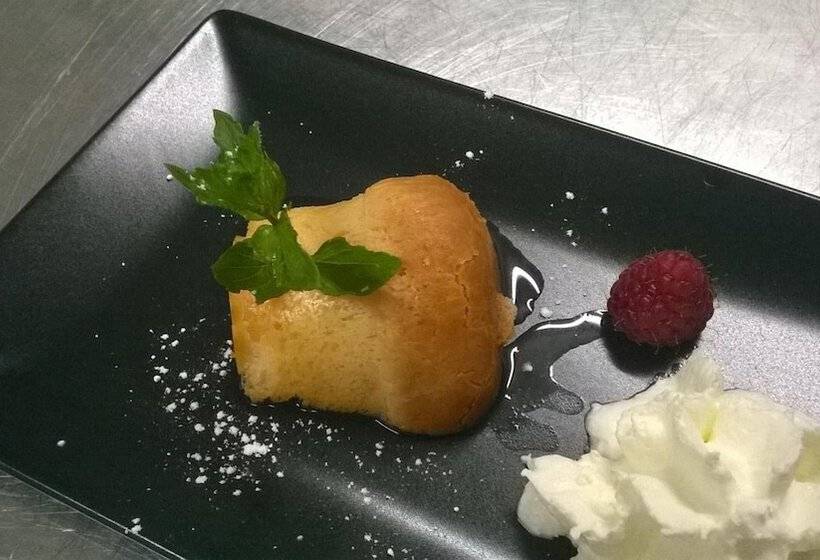 ペンション Le Café Des Fleurs Chambres D Hôtes