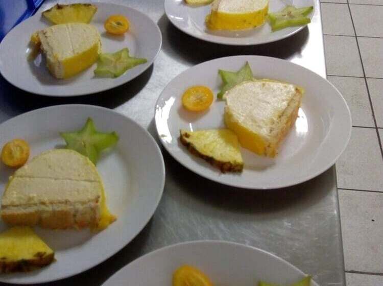 ペンション Le Café Des Fleurs Chambres D Hôtes