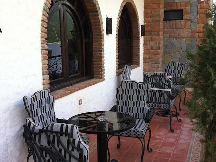 بنسيون Maison D'hôtes Akchour