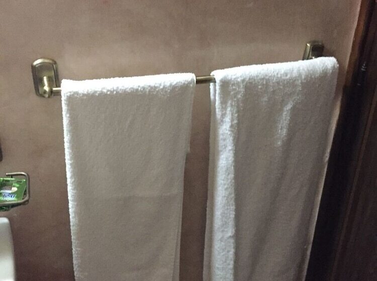 بنسيون Maison D'hôtes Akchour