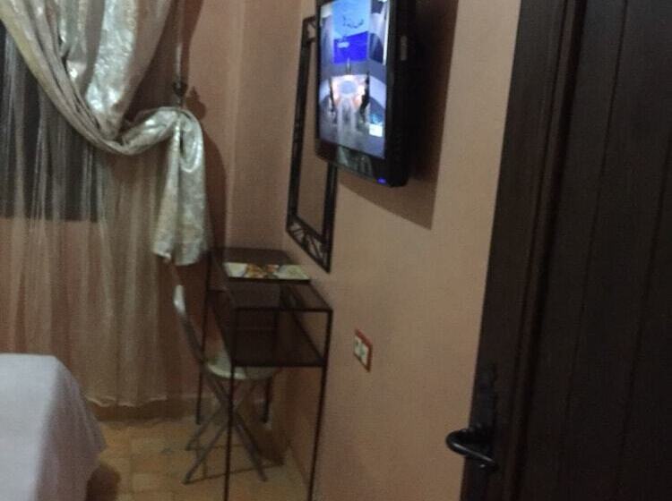 بنسيون Maison D'hôtes Akchour