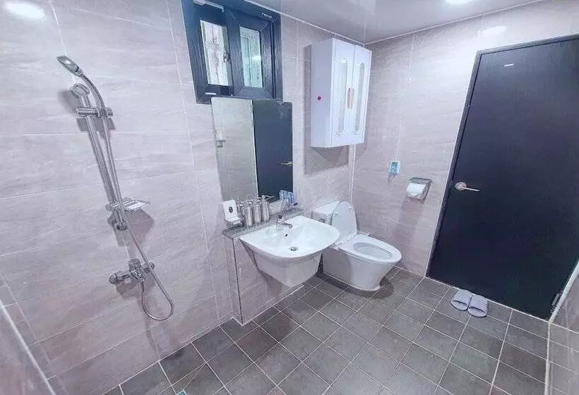 Majatalo Nature And Healing