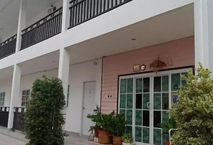 Majatalo Patchy&ppraw Family