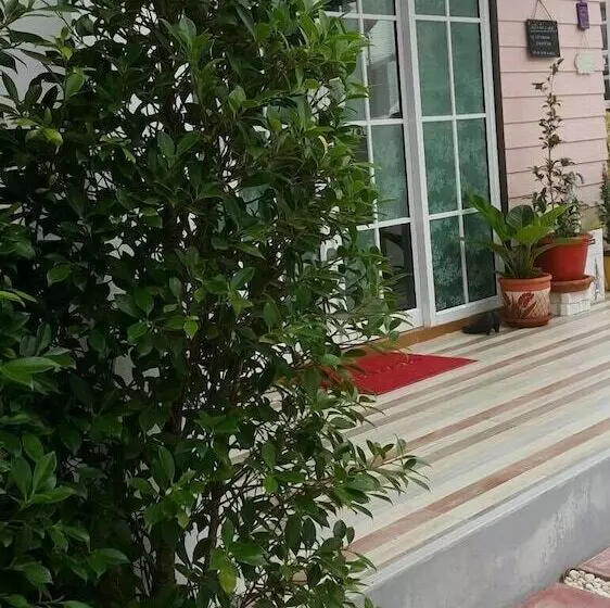 Majatalo Patchy&ppraw Family