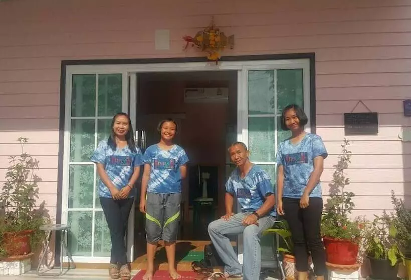 Majatalo Patchy&ppraw Family