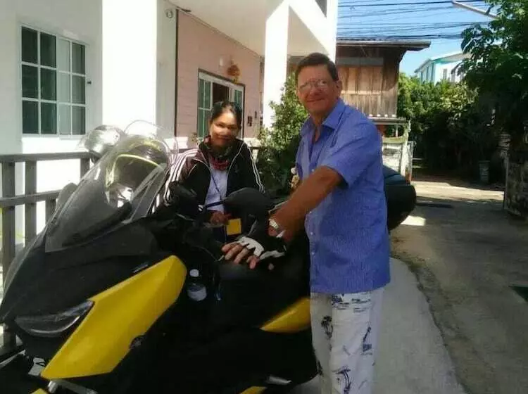 Majatalo Patchy&ppraw Family