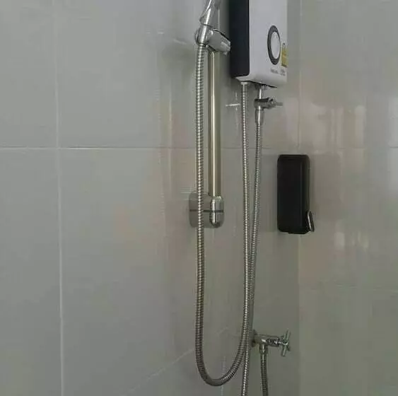 Majatalo Patchy&ppraw Family