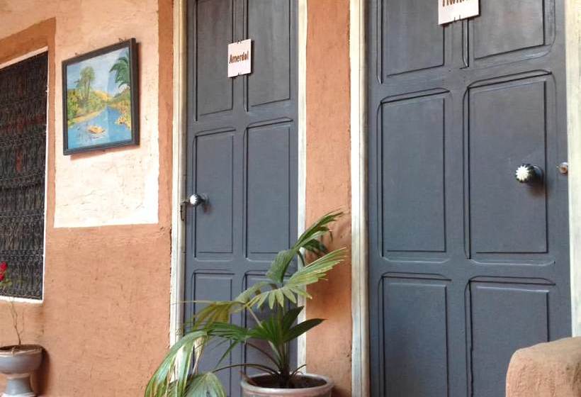 Pension (Hôtel basse catégorie) Riad Casa Roja