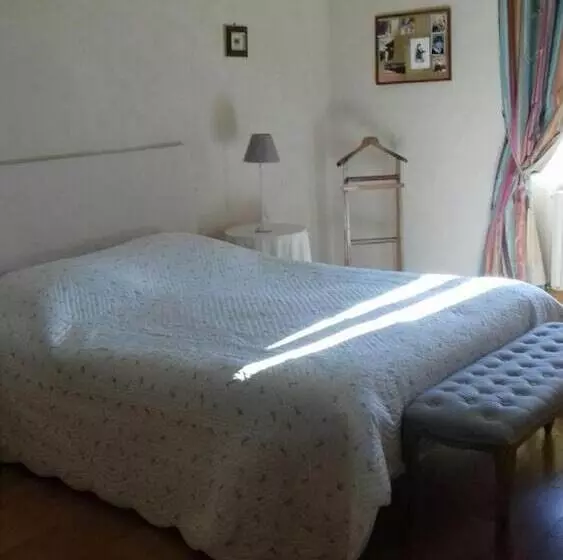 Aamiaismajoitus (B&B) Chambres D Hôtes La Pocterie