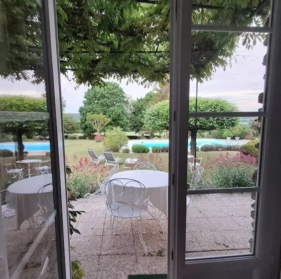 Aamiaismajoitus (B&B) Chambres D Hôtes La Pocterie