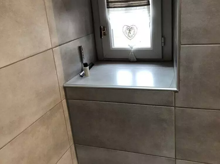 Aamiaismajoitus (B&B) Chambres D Hôtes La Pocterie