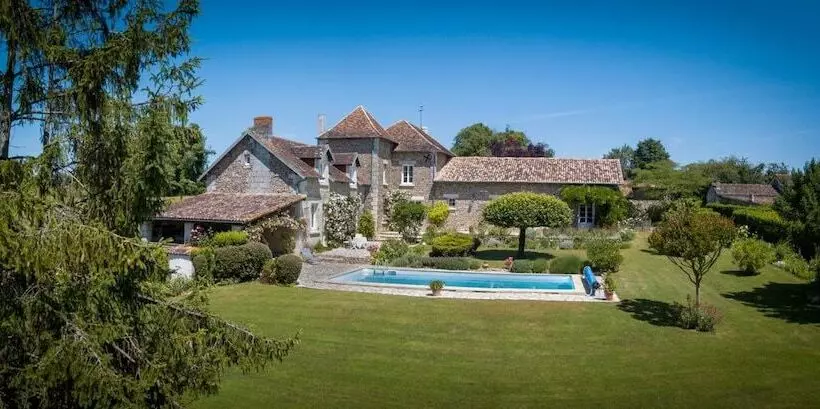 Aamiaismajoitus (B&B) Chambres D Hôtes La Pocterie