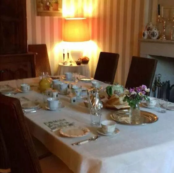 Aamiaismajoitus (B&B) Chambres D Hôtes La Pocterie