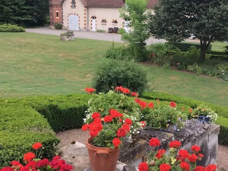 Aamiaismajoitus (B&B) Manoir De Curty