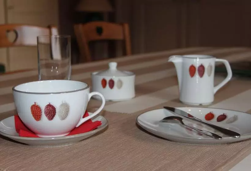 Aamiaismajoitus (B&B) Manoir De Curty