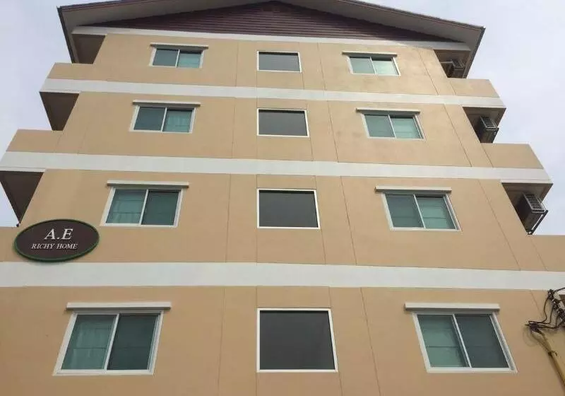 Hotelli A.e. Richy Home