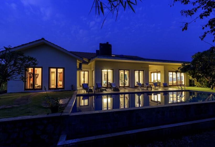 בית מלון כפרי Amã Stays & Trails Nine Palms, Alibag