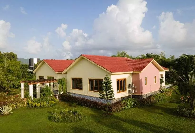 Hotelli Amã Stays & Trails Nine Palms, Alibag