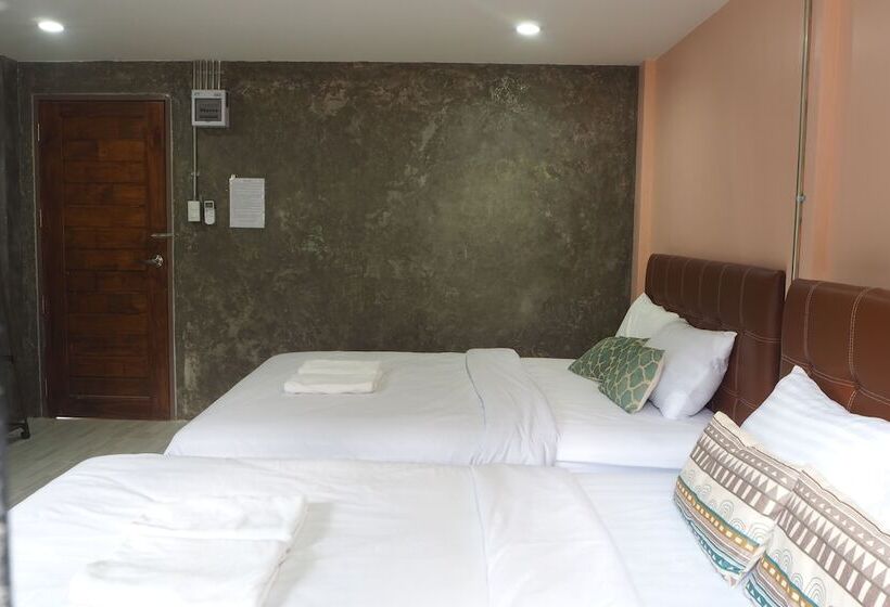 Hotel บ้านแก่งรีสอร์ท เชียงคาน