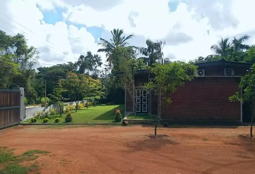 Hotelli Honey Tree Polonnaruwa