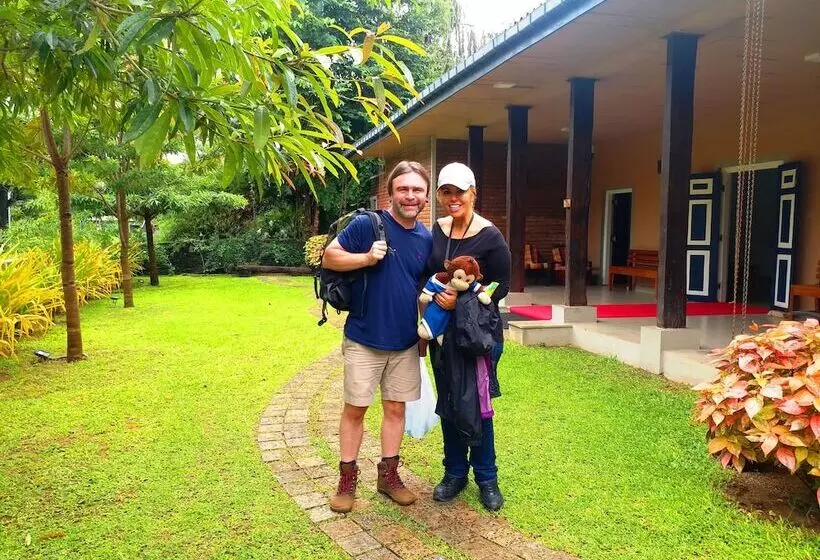 Hotelli Honey Tree Polonnaruwa