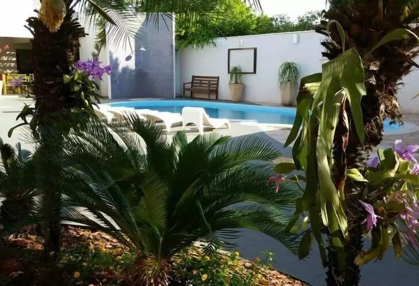 ホテル Jardim