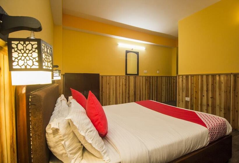 בית מלון כפרי Ladakh Guest House By Oyo Rooms