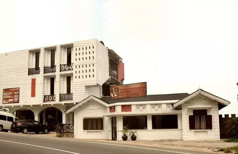 Hotelli Luminary Lodge