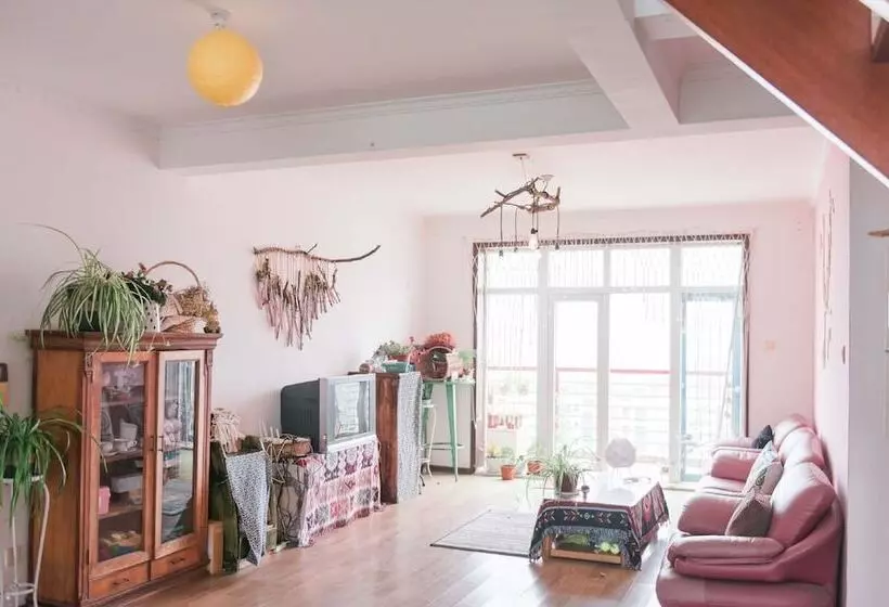 Hotelli Qingdao Bobo House Sea View Lodge