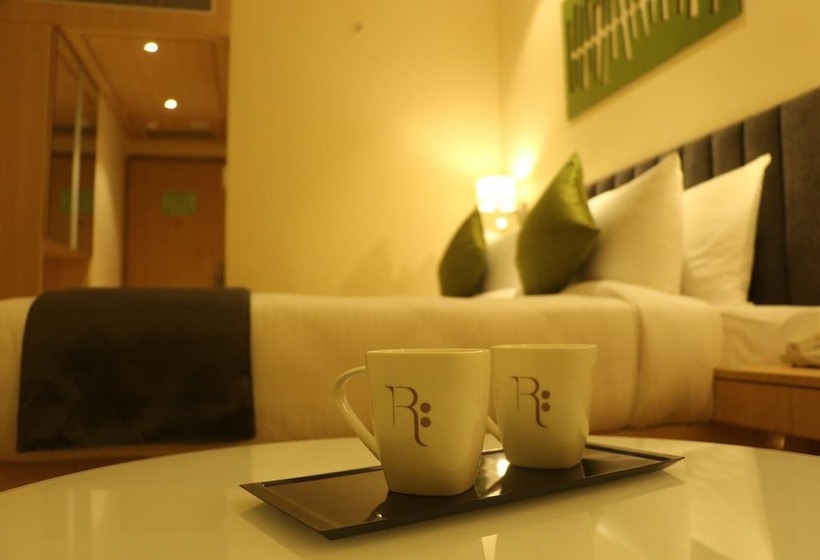 酒店 Regenta Central Harsha Vapi