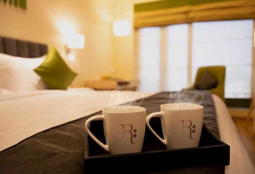 酒店 Regenta Central Harsha Vapi