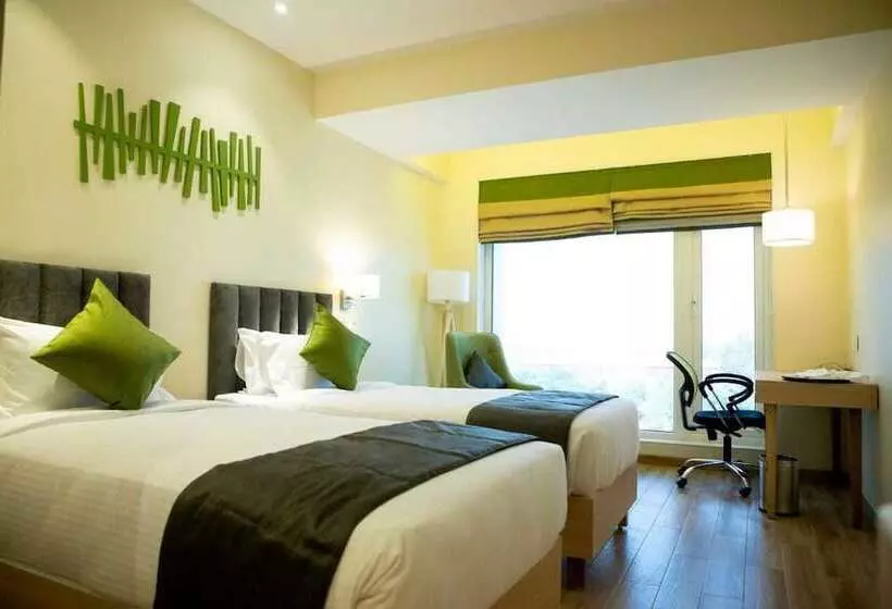 ホテル Regenta Central Harsha Vapi