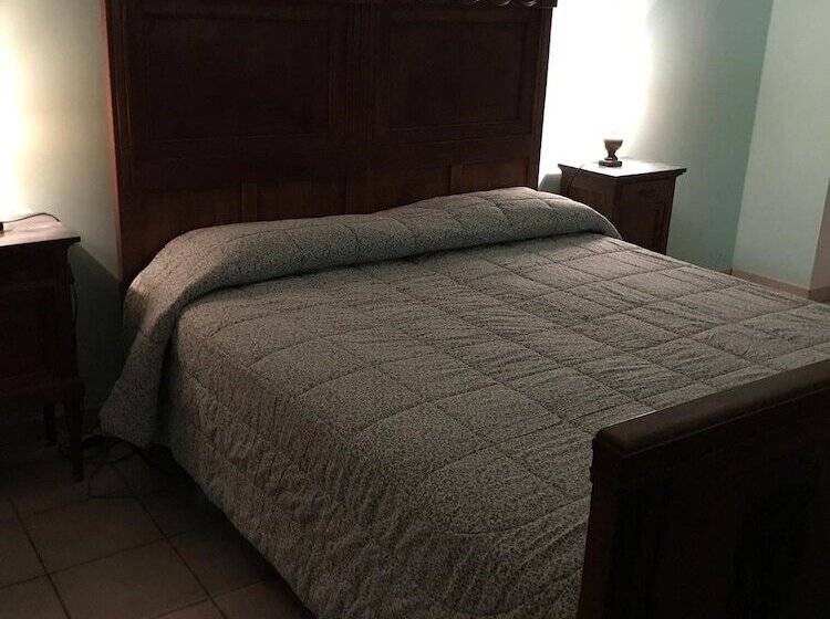 فندق ريفى Agriturismo Cascina Borio